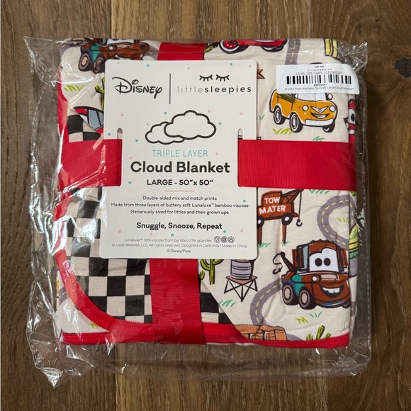 Little Sleepies Disney Cars Radiator Spring Large Cloud Blanket NIB